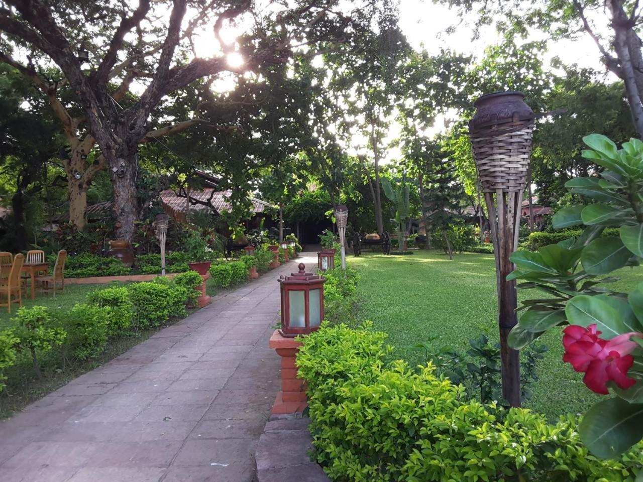 Kma Bagan Hotel Exterior foto